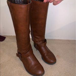 Brown boots